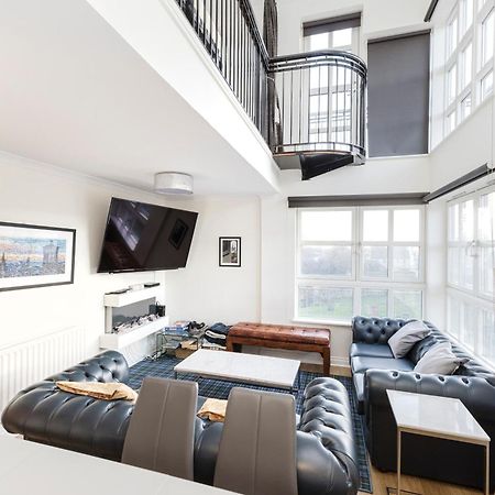 Joivy Stylish Apartment With Balcony In Old Town エディンバラ エクステリア 写真