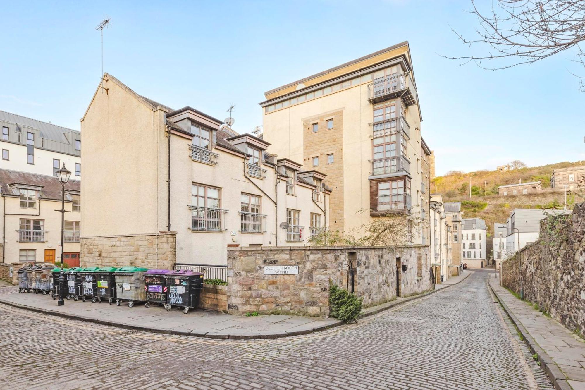 Joivy Stylish Apartment With Balcony In Old Town エディンバラ エクステリア 写真