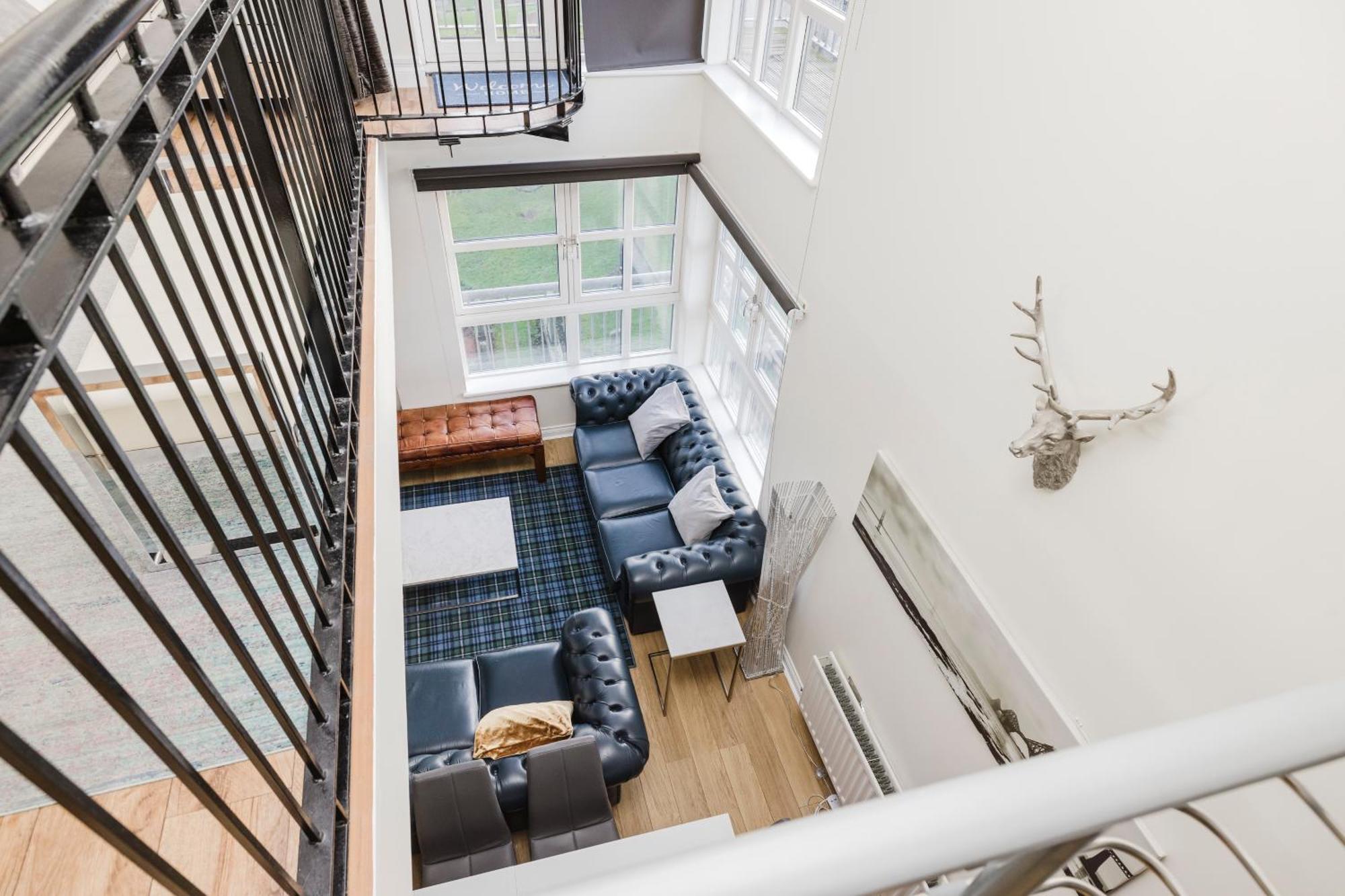 Joivy Stylish Apartment With Balcony In Old Town エディンバラ エクステリア 写真