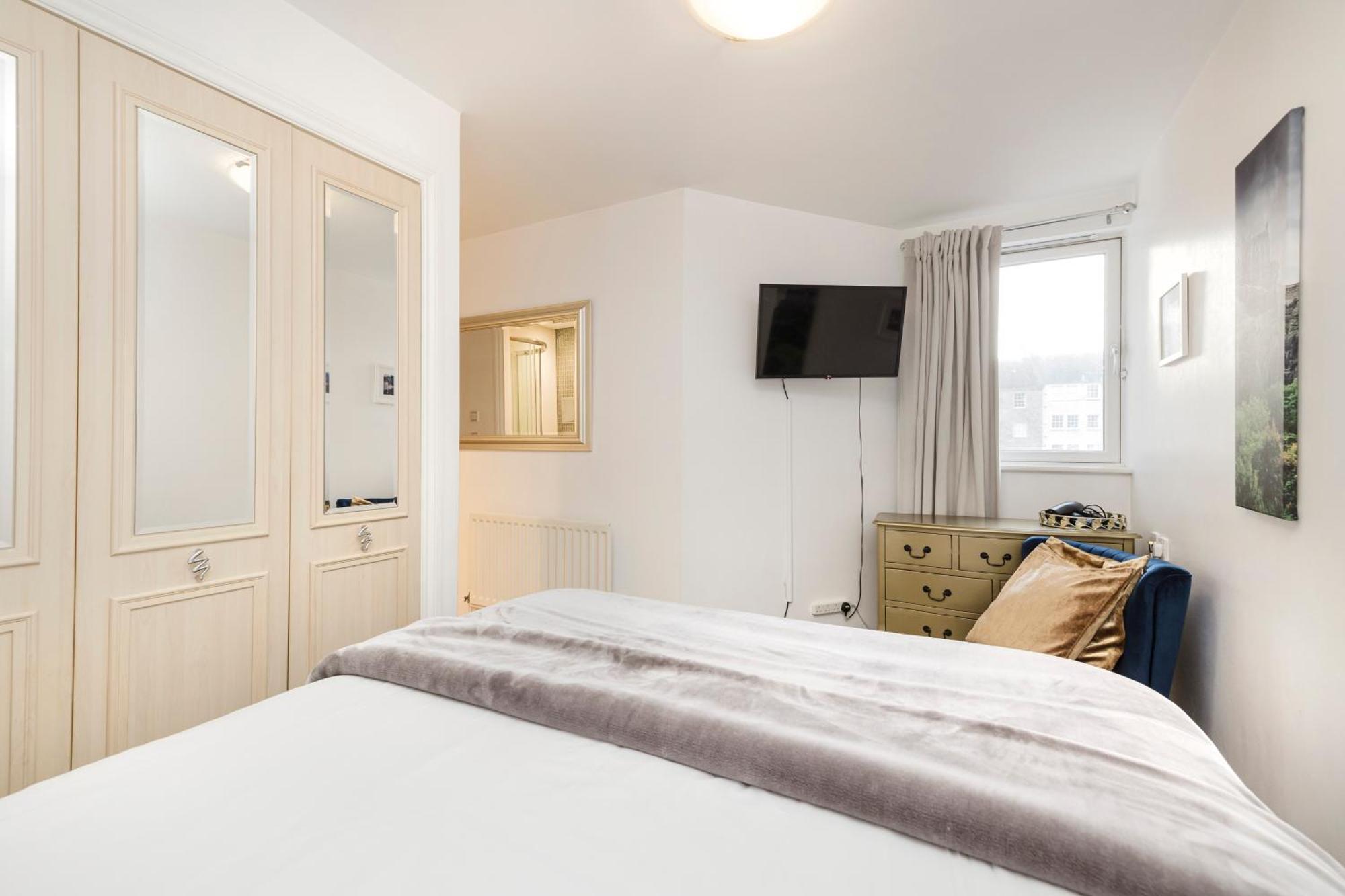 Joivy Stylish Apartment With Balcony In Old Town エディンバラ エクステリア 写真